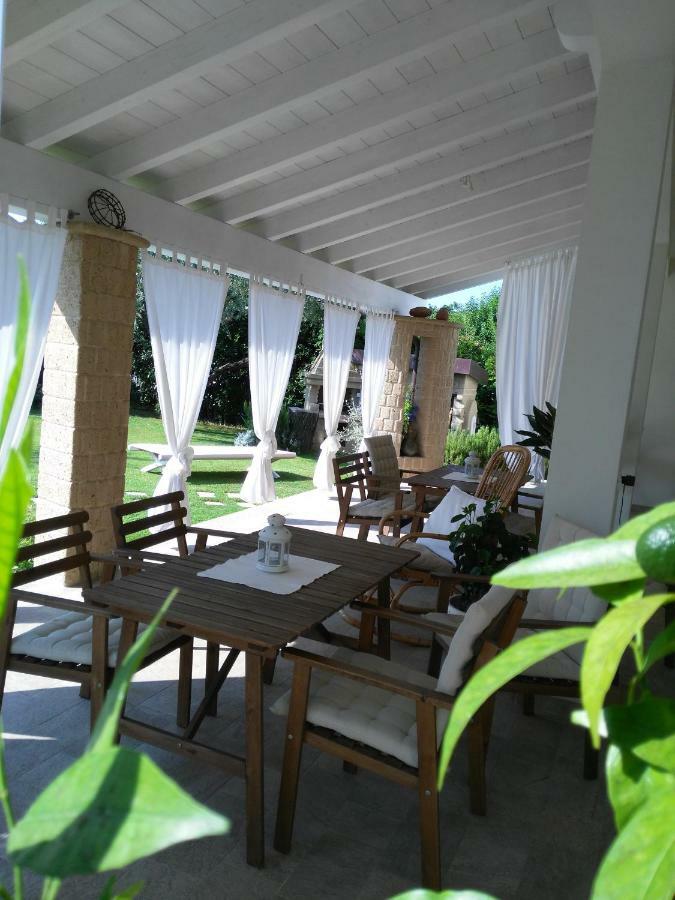 I Salici Villa Marina di Massa Kültér fotó